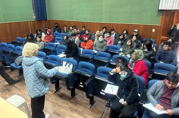 El cine  y la cultura comparte experiencia con estudiantes de la UMSA